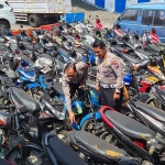 Kendaraan yang diamankan petugas dari Polres Probolinggo hasil Operasi Patuh Semeru 2025.