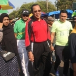 Setiajit saat menyapa masyarakat Tuban di Car Free Day.