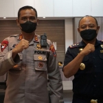 Kepala Kantor Bea Cukai Madura, Yanuar Callandra, bersama Kapolres Pamekasan, AKBP Rogib Triyanto. 