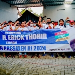 Komunitas Petani Tebu Kabupaten Nganjuk saat deklarasi dukungan kepada Erick Thohir agar maju menjadi presiden dalam Pilpres 2024.  foto: RAFLI FAJRI JULIANTO/ BANGSAONLINE