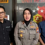 Konferensi pers terkait kasus curanmor atau pencurian kendaraan bermotor di Mapolsek Sukun, Kota Malang.