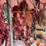 Harga daging sapi di Kota Kediri hari ini merangkak naik. Foto: Bangsaonline.