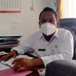 Drs. Agus Setiyono, Kadin Koperasi Usaha Mikro dan Perdagangan Kabupaten Trenggalek. (foto: HERMAN/ BANGSAONLINE)