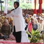 Wali Kota Surabaya Tri Rismaharini menggelar doa bersama lintas agama yang berlangsung di lima titik lokasi secara serentak pagi ini Senin, (11/03/19). foto: ist