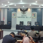 Rapat paripurna yang diselenggarakan DPRD Kabupaten Blitar.
