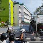Gedung Ponek RSUD Ibnu Sina. foto: syuhud/ BANGSAONLINE