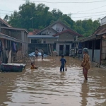 Ratusan rumah di Kecamatan Sampang yang terendam air luapan sungai Kamoning