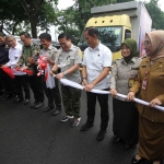 PT. Charoen Pokphand Indonesia saat melepas secara resmi pemberangkatan ekspor di Area Balai Karantina Pertanian Surabaya yang ada di Bypass Juanda, Senin (28/11/2022)