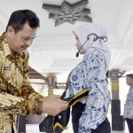 Wakil Bupati Mojokerto Pungkasiadi saat mengukuhkan Forum Anak Majapahit (FAM) Periode 2019-2021.