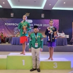 Kontingen cabang olahraga Dance Sport dari Bangkalan saat meraih emas di Porprov Jatim 2023.