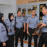 Perwakilan Kanwil Kemenkumham Sumatra Barat saat melakukan studi tiru ke Kanwil Kemenkumham Jatim.