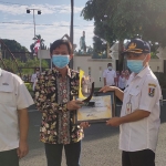 SBI Tuban meraih penghargaan Terbaik II Lomba Antar Perusahaan dalam Bidang Perindustrian, Perizinan dan Ketenagakerjaan, dan Lingkungan Hidup oleh Pemkab Tuban, Kamis (11/8/2022).