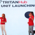 Prosesi launching show unit Tritanhub di kawasan pergudangan Gedangan Sidoarjo