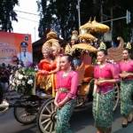 Pawai budaya yang digelar dalam rangka memeriahkan jadi Kota Blitar.

