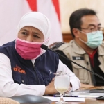 Gubernur Jatim, Khofifah Indar Parawansa saat konferensi pers update penanganan Covid-19 di Jatim di Gedung Negara Grahadi, Surabaya. foto: DIDI ROSADI/ BANGSAONLINE