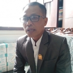 Sekretaris Komisi D DPRD Kota Malang Sugiono, saat ditemui di ruang kerjanya usai sidak UNBK di SDN Percobaan 2 dan SMPN 15, Selasa (23/04). foto: IWAN IRAWAN/ BANGSAONLINE
