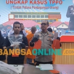 Konferensi pers Polres Madiun Kota dalam pengungkapan kasus TPPO. Foto: Hendro Suhartono/BANGSAONLINE
