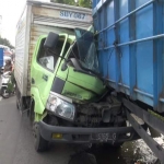ILUSTRASI: Kecelakaan antara truk box dan truk.