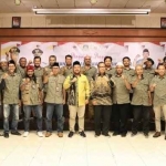 Bupati Gresik Fandi Akhmad Yani bersama pengurus dan anggota KWG foto bersama. Foto: Ist.