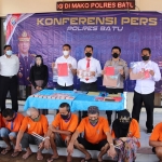 Suasana ketika konferensi pers 173 kasus pidana di Lobi Mapolres Batu.