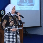 Dr. Meithiana Indrasari saat Penyampaian Visi-Misi Calon Rektor Unitomo.