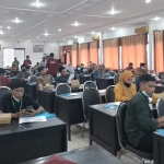 Sosialisasi program BPJS Ketenagakerjaan kepada pelaku UMKM di Sampang, Senin (7/3/22).