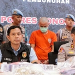 Konferensi pers di Polres Ponorogo tentang pembunuhan perempuan di hutan jati Desa Sampung. Foto: Detik.com