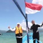 Gubernur Khofifah saat bersama Bupati Trenggalek, Mochamad Nur Arifin.