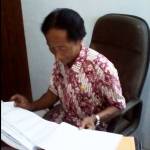 Widji, Kepala Bidang Pembangunan Dinas Bina Marga dan Pengairan Kabupaten Trenggalek. foto: herman/ BANGSAONLINE