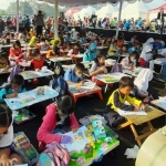 Lomba menggambar saat peringatan Hari Jadi ke-105 Kota Mojokerto.