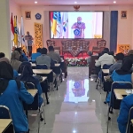 Sekda Tuban, Budi Wiyana saat memberikan sambutannya dalam seminar energi nasional dan kepemudaan menyongsong Tuban dalam pusaran mega industri migas untuk energi masa depan, Kamis (2/2/2023)