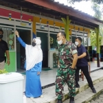 Dandim Ngawi saat melakukan peninjauan di Sekolah TK Kartika.