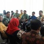 Pansus Kode Etik DPRD Gresik saat berguru ke Biro Hukum Depdagri. foto: syuhud/ BANGSAONLINE