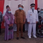 Kades Munggugebang Wariyanto bersama Suparno usai pelantikan.foto ist.