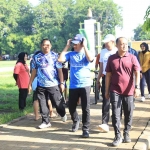 Pj Wali Kota Probolinggo, Nurkholis, saat meninjau alun-alun.