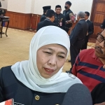 Gubernur Jawa Timur Khofifah Indar Parawansa saat memberi keterangan (dok. ist)