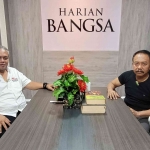 Ketua MAKI Jawa Timur, Heru Satrio, saat rekaman Podcast BANGSAONLINE bersama M. Mas