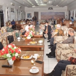 Bupati Fadeli bersama Kepala Dinas Pertanian, Perkebunan dan Holtikultura, Rujito menerima kunjungan Kepala BPPSDM, Dedi Nursyamsi di Guest House. (foto: ist).