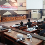 Sidang paripurna DPRD Jember dengan agenda Hak Menyatakan Pendapat (HMP) memutuskan untuk mengusulkan pemberhentian Faida sebagai Bupati Jember.