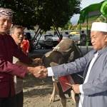 Jajaran Polres Banyuwangi turut berbagi di hari raya Idul Adha 10 Dzulhijjah 1437 H. Selain menggelar salat Ied di Masjid Roudlotul Jannah Polres Banyuwangi