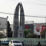 Pajak reklame jadi salah satu andalan sumber PAD Gresik yang jeblok. foto: SYUHUD/ BANGSAONLINE