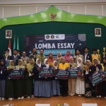 Para juara Lomba Esai yang di gelar Fakultas Pertanian Uniska. Foto: Ist