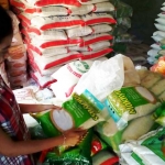 Ribuan kilo beras Maknyus yang ditemukan saat operasi pasar.