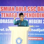 Gus Qowim saat memberi sambutan. (Ist).