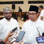 Wali Kota Batu, Nurohman (kanan) dan Wakil Wali Kota Batu, Heli Suyanto saat memberikan keterangan terkait Musrenbang RKPD Kota Batu