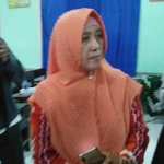 Kepala SMK Muhammadiyah 2 Malang, Nur Kholis, saat diwawancarai awak media, Jumat (18/10). foto: IWAN IRAWAN/ BANGSAONLINE