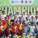 Wakil Wali Kota Pasuruan, Adi Wibowo, saat membuka turnamen Sepak Bola Usia Dini.