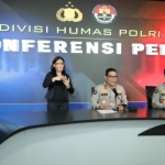 Kadiv Humas Polri Irjen Argo Yuwono (tengah). (foto: ist)