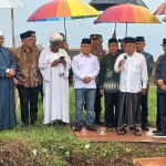 Peletakan batu pertama pembangunan Fakultas Kedokteran Universitas KH Abdul Chalim.