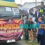 Distribusi logistik Pemilu 2024 di Kota Batu. Foto: ADI WIYONO/BANGSAONLINE